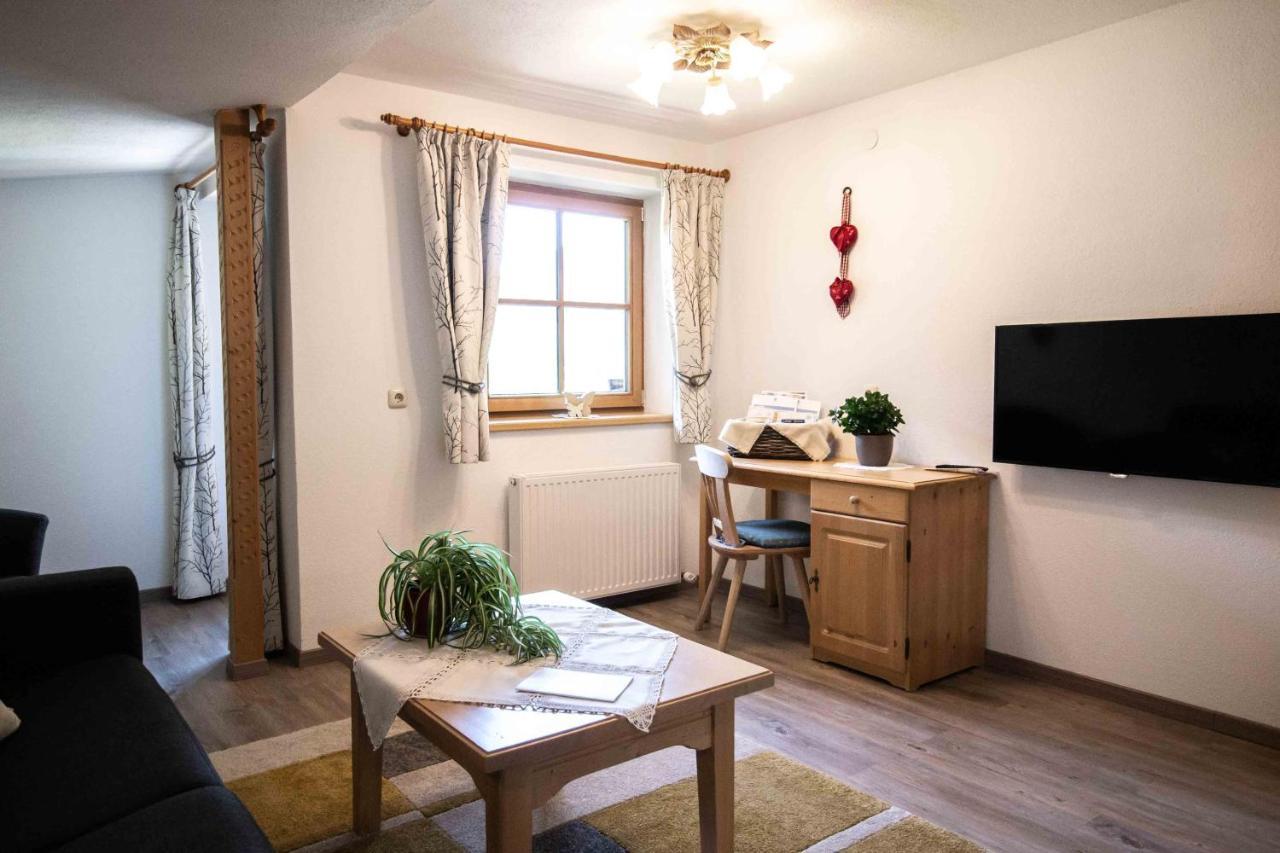 Haus Staud Apartment Schmirn ภายนอก รูปภาพ