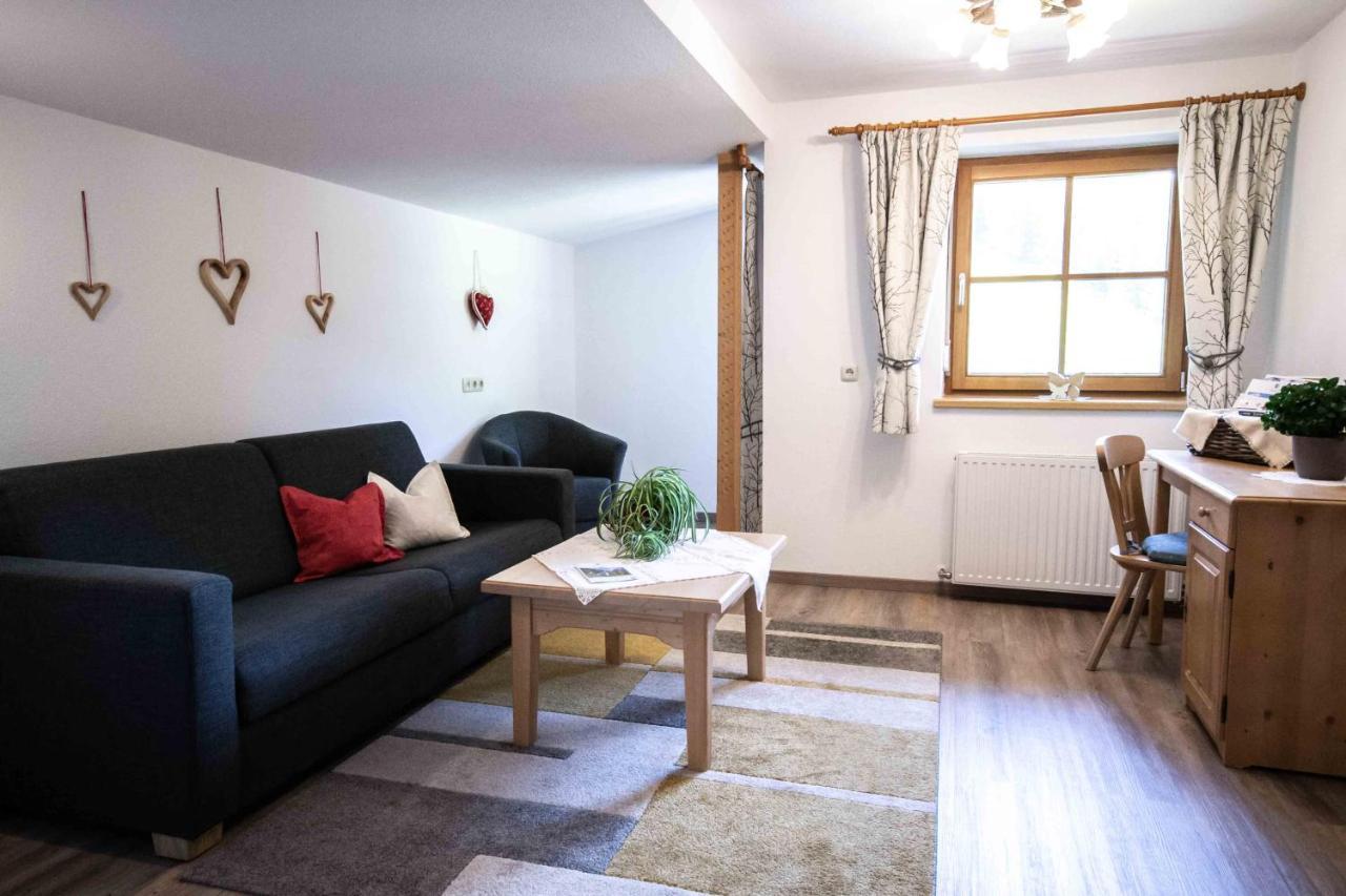 Haus Staud Apartment Schmirn ภายนอก รูปภาพ