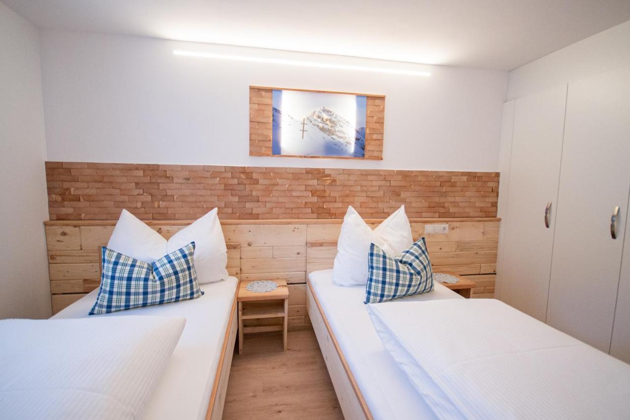 Haus Staud Apartment Schmirn ภายนอก รูปภาพ